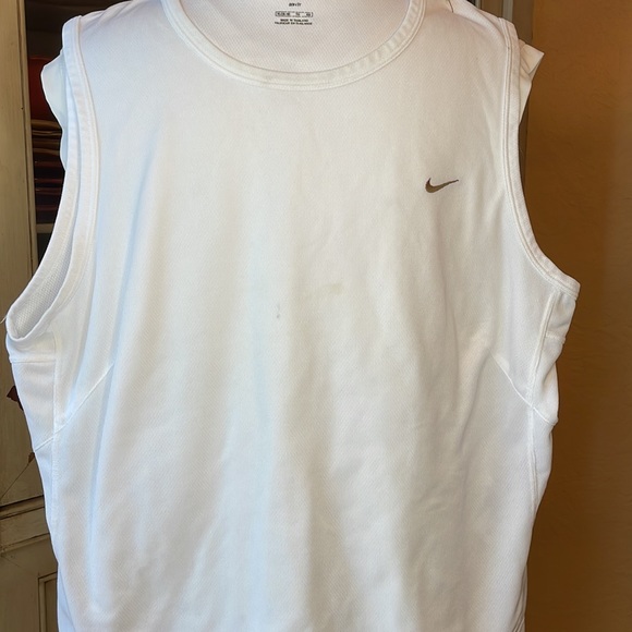 Nike 3 top bundle - Picture 5 of 9